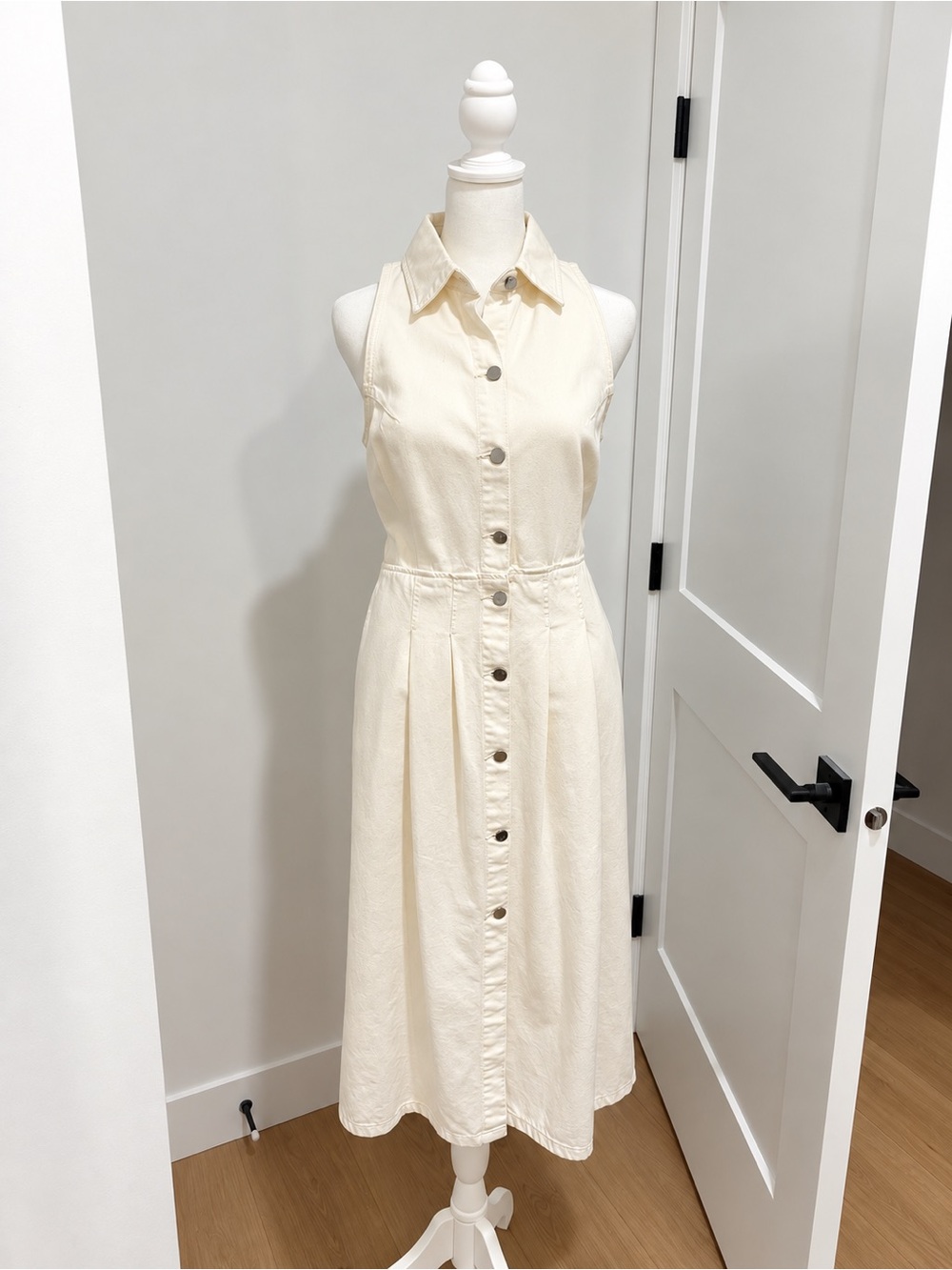 DL1961 Daphne White Denim Sleeveless Button Front Midi Dress